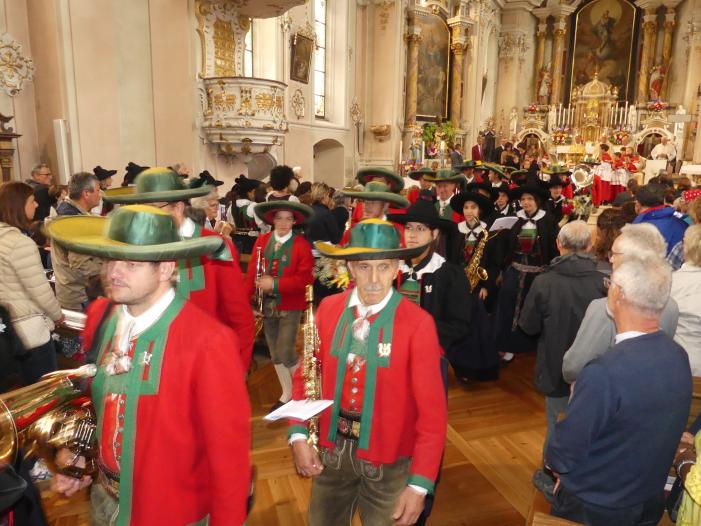Abtei (Südtirol), Pfarrkirche St. Leonhard und Jakobus Major, Bild 9/15