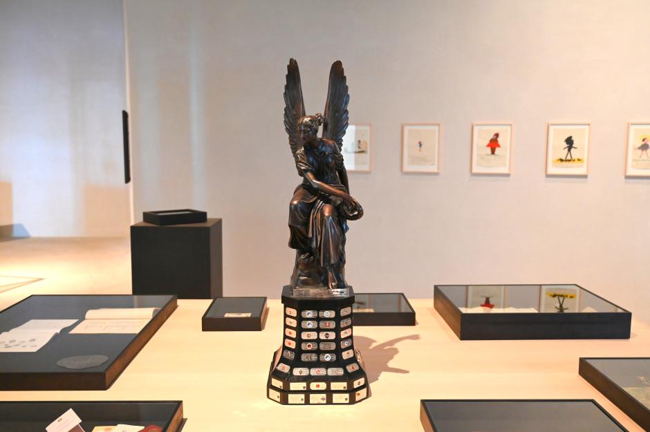 Köln, Museum Kolumba, Ausstellung "In die Weite – Aspekte jüdischen Lebens in Deutschland" vom 15.09.2021-15.08.2022, Raum 18, Bild 5/12