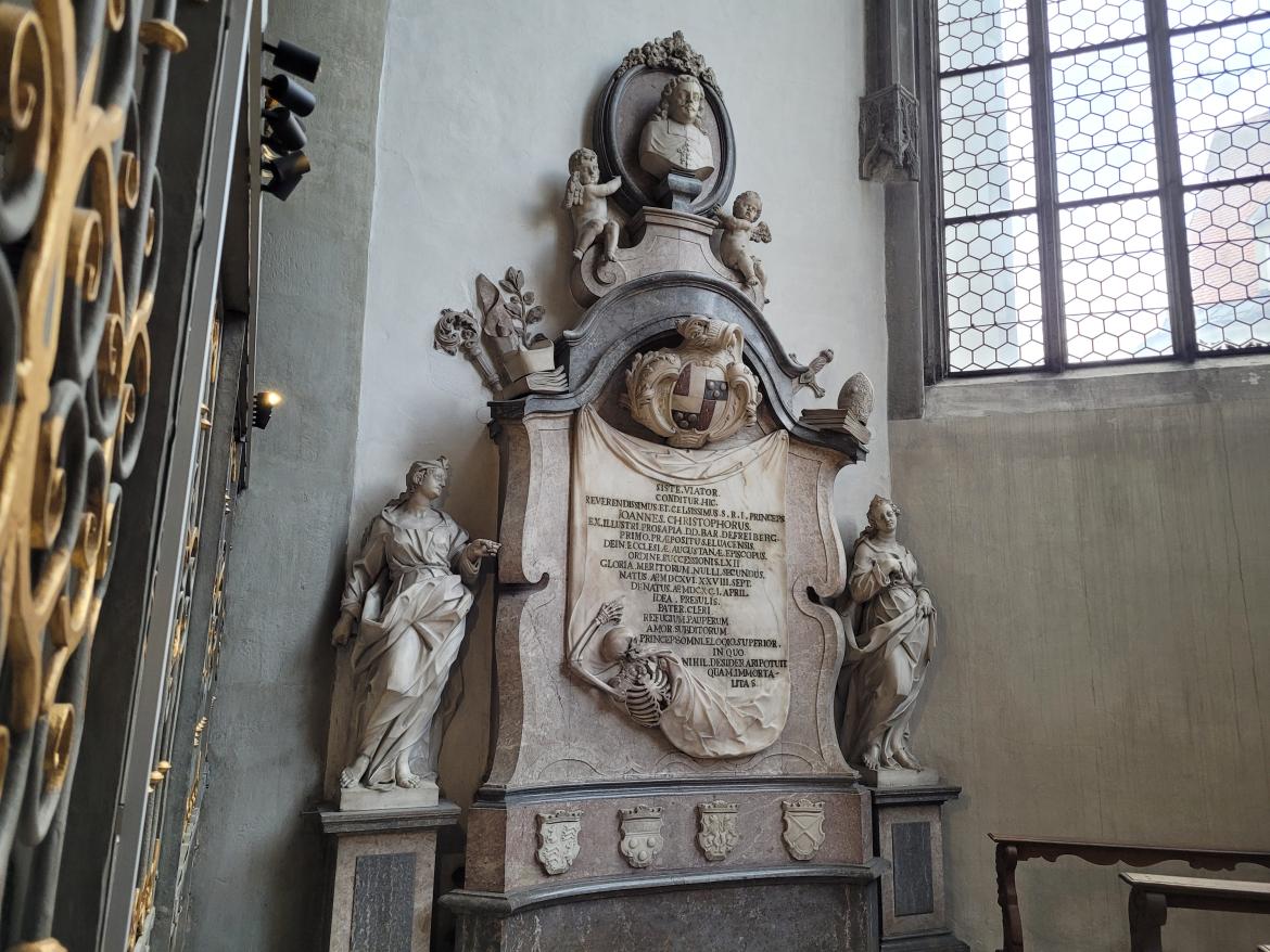 Johann Jakob Herkomer (1684&ndash;1717), Grabmal für den Augsburger Fürstbischof Johann Christoph von Freyberg, Augsburg, Augsburger Dom, Wolfgangskapelle, 1713&ndash;1714