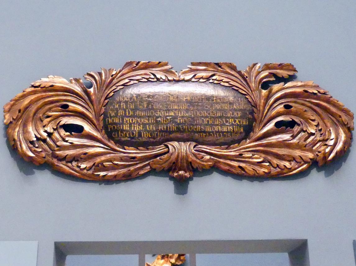 Inschriftenkartusche vom Epitapf des Kanonikers Heinrich Franz Reich (gest. 1682), Nürnberg, Germanisches Nationalmuseum, Saal 128, 1682