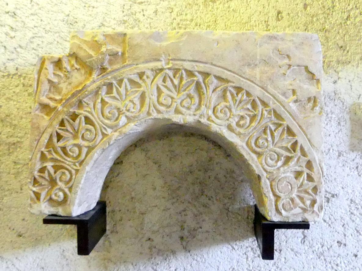 Archivolte eines Fensters oder Ziboriums, Verona, Museo di Castelvecchio, Saal 1, 10. Jhd.