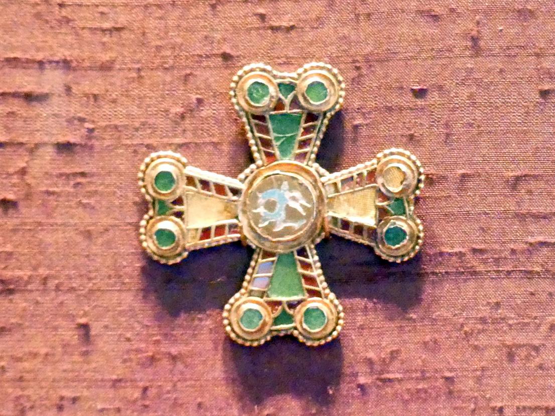 Kleines Kreuz, München, Bayerisches Nationalmuseum, Saal 1, um 800