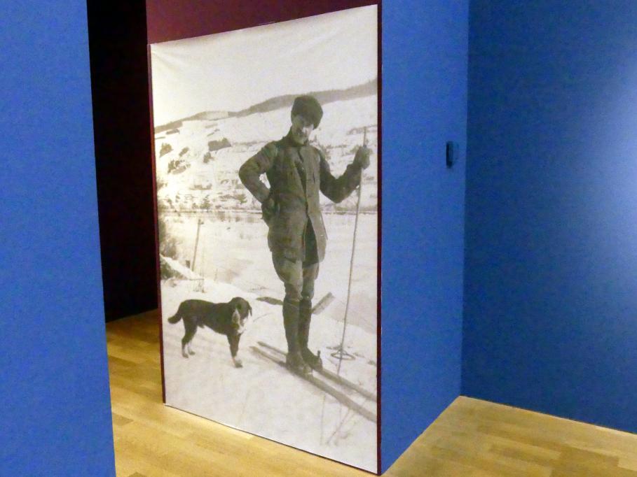 Clarence Gagnon und sein Hund Gypsy in Baie-Saint-Paul, München, Kunsthalle, Ausstellung "Kanada und der Impressionismus" vom 19.07.-17.11.2019, Rückkehr nach Kanada, 1919&ndash;1924
