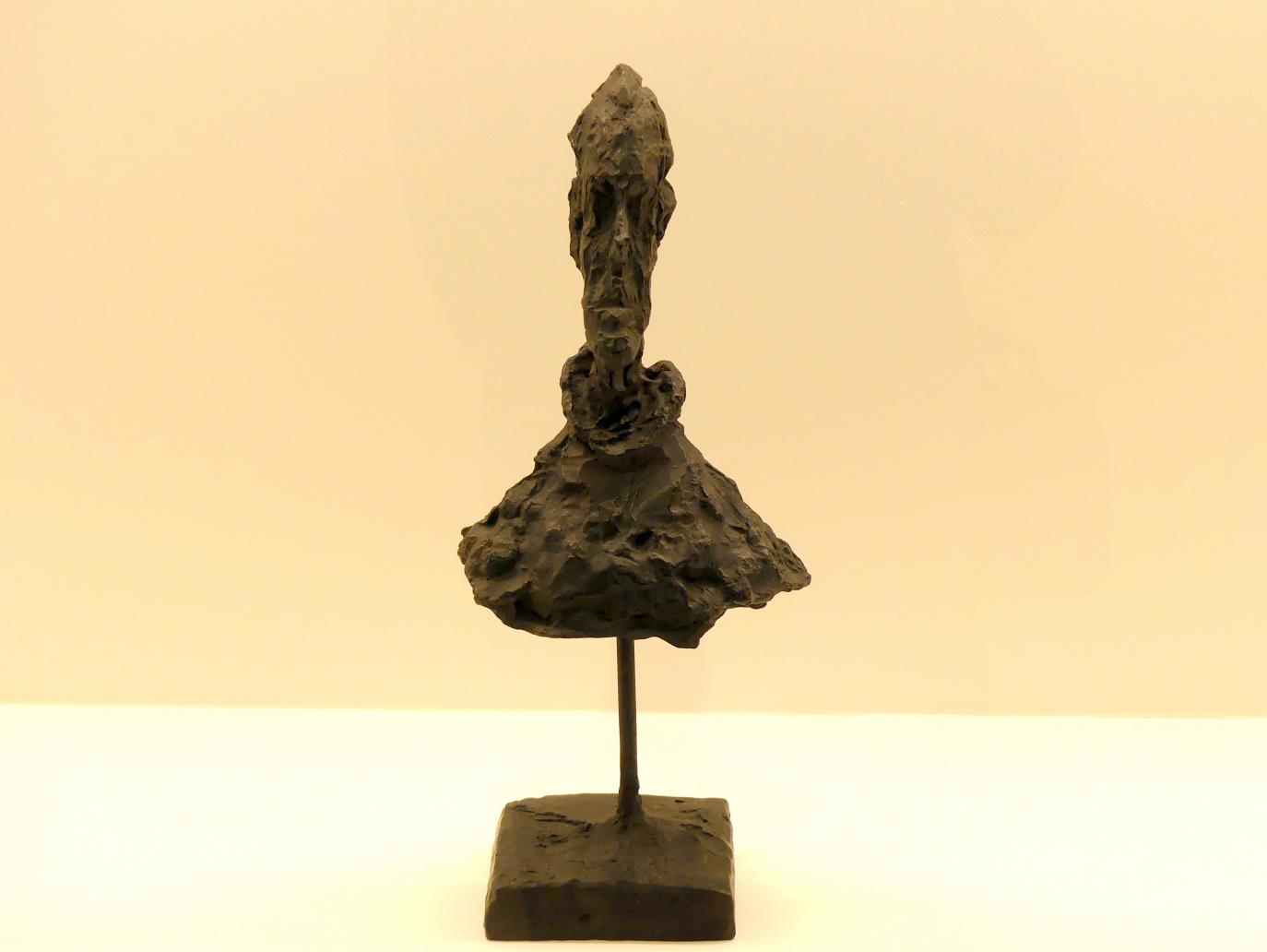 Alberto Giacometti (1914–1965), Büste eines Mannes auf einem Stab, Prag, Nationalgalerie im Messepalast, Ausstellung "Alberto Giacometti" vom 18.07.-01.12.2019, Kleine Skulpturen, um 1954