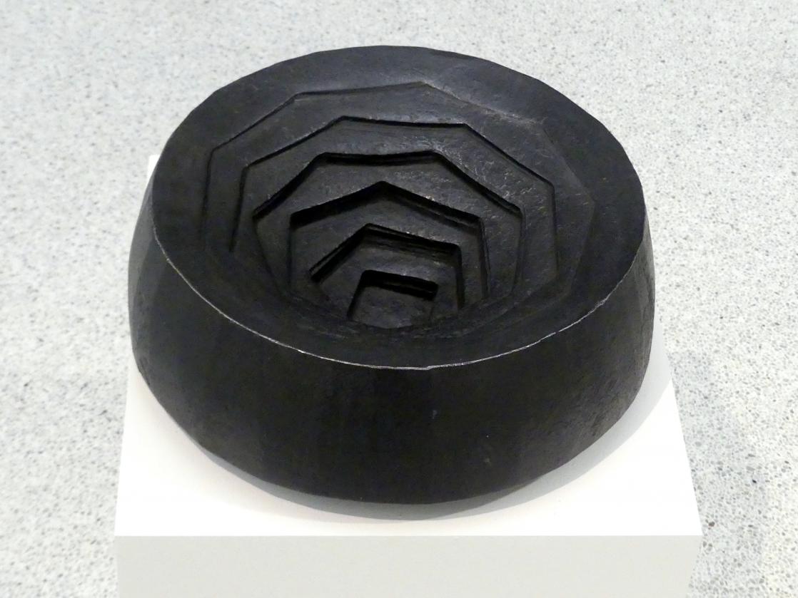 Vladimír Škoda (1985&ndash;1989), Kugel (klein), Prag, Nationalgalerie im Messepalast, Moderne Kunst, 1989