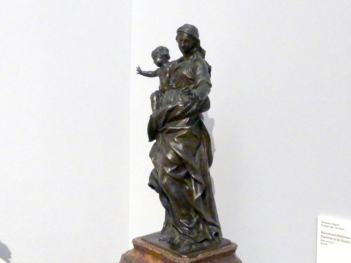 Alessandro Algardi (1635&ndash;1650), Rosenkranz-Madonna, Berlin, Bode-Museum, Saal 132, um 1650, Bild 2/4
