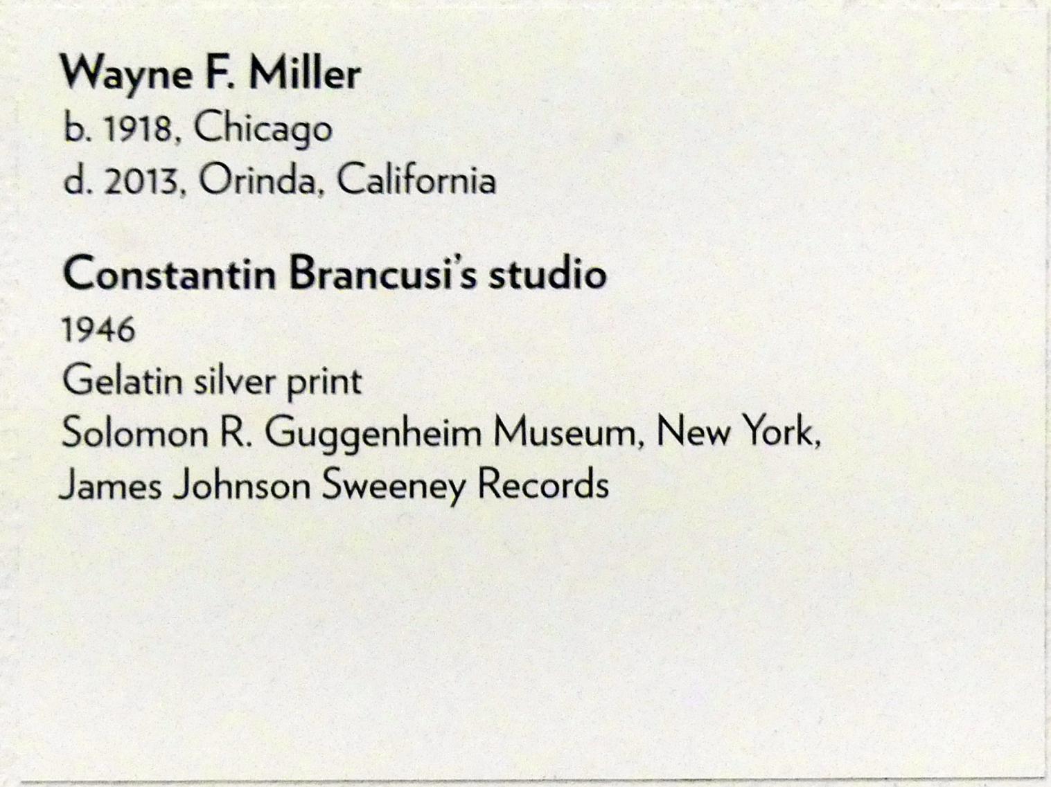 Wayne F. Miller (1946), Constantin Brancusi's studio, New York, Solomon R. Guggenheim Museum, Brancusi, 1946, Bild 2/2
