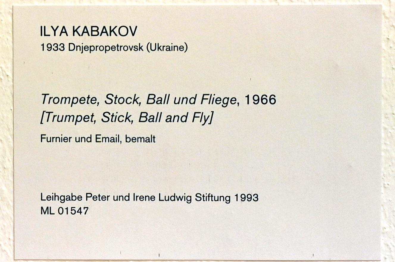Ilja Kabakow (1966–1990), Trompete, Stock, Ball und Fliege, Köln, Museum Ludwig, 01.58, 1966, Bild 3/3