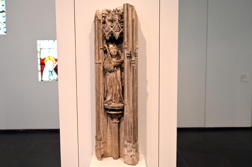 Konrad Kuene (Kuyn) van der Hallen (Umkreis) (1460), Architekturfragment mit der Figur eines Abtes, Köln, Museum Schnütgen, Saal 2, um 1460