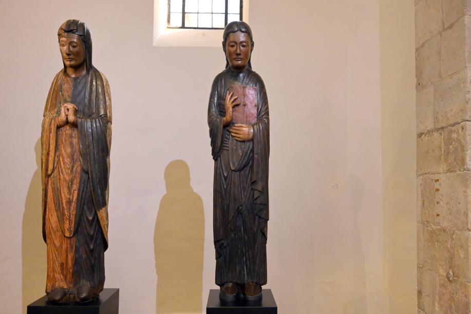 Trauernde Maria und Johannes von der Triumphkreuzgruppe aus Sonnenburg, St. Lorenzen (Südtirol), Schloss Sonnenburg, jetzt Köln, Museum Schnütgen, Saal 8, Ende 12. Jhd., Bild 3/4