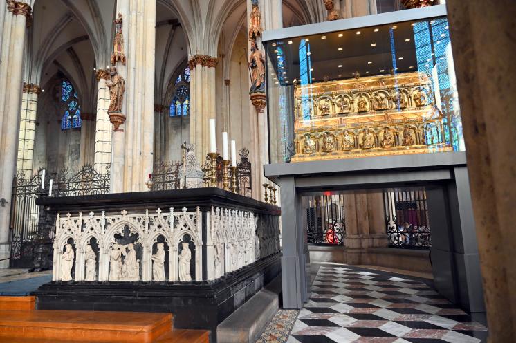 Nikolaus von Verdun (1205), Dreikönigenschrein, Köln, Hildebold-Dom, jetzt Köln, Hohe Domkirche Sankt Petrus (Kölner Dom), um 1190&ndash;1230, Bild 3/3