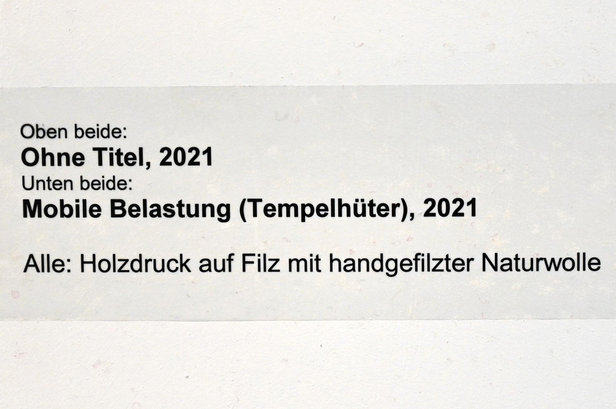 Verena Issel (2021&ndash;2022), Mobile Belastung (Tempelhüter), Neumarkt in der Oberpfalz, Museum Lothar Fischer, Ausstellung "VERENA ISSEL" vom 26.06.-09.10.2022, Raum 2, 2021, Bild 2/2