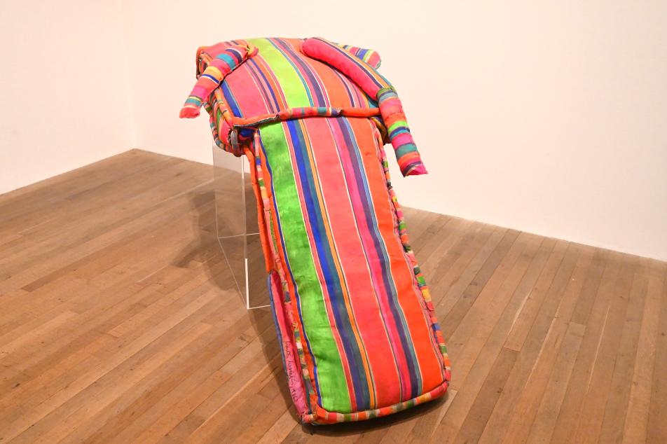 Marta Minujín (1962), Matratze, London, Tate Gallery of Modern Art (Tate Modern), Colonianism, 1962