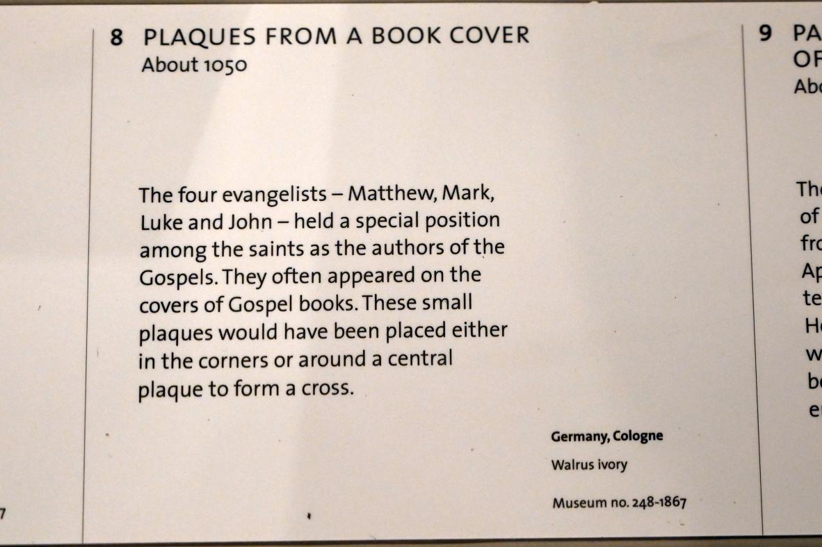 Einlagen eines Buchdeckels, London, Victoria and Albert Museum, -1. Etage, Mittelalter und Renaissance, um 1050, Bild 2/2