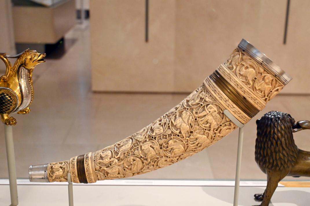 Olifant, London, Victoria and Albert Museum, -1. Etage, Mittelalter und Renaissance, 1000&ndash;1100