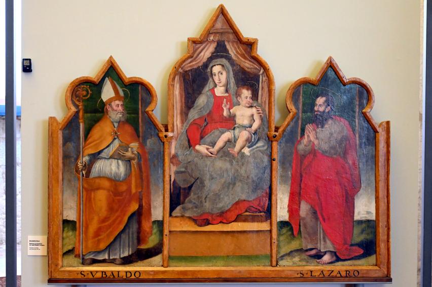 Benedetto Nucci (1490–1589), Maria mit Kind und den heiligen Ubald und Lazarus, Gubbio, Pinacoteca Comunale im Palazzo dei Consoli, Obergeschoss Saal 4, um 1480–1500