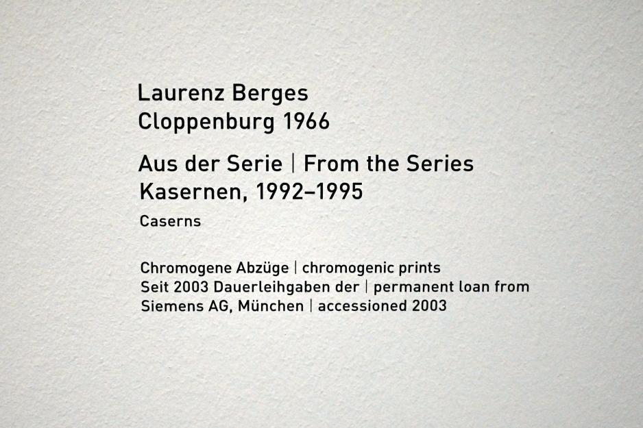 Laurenz Berges (1992–1995), Rathenow, München, Pinakothek der Moderne, Saal 31 2022, 1992, Bild 3/3