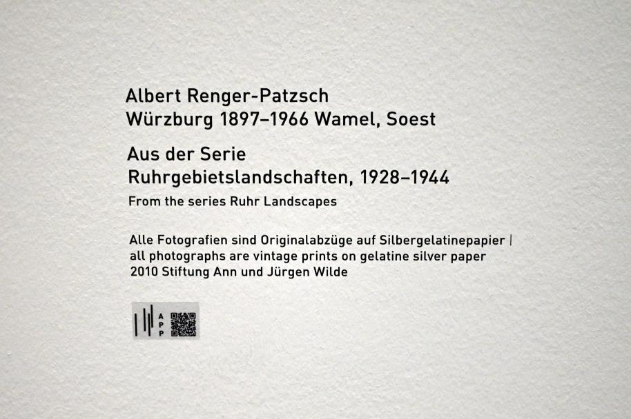 Albert Renger-Patzsch (1925&ndash;1959), Zeche Germania in Dortmund-Marten, München, Pinakothek der Moderne, Saal 9 2022, 1944, Bild 3/4